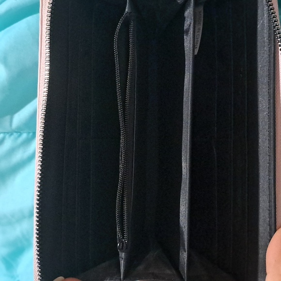 Wallet - Picture 3 of 3